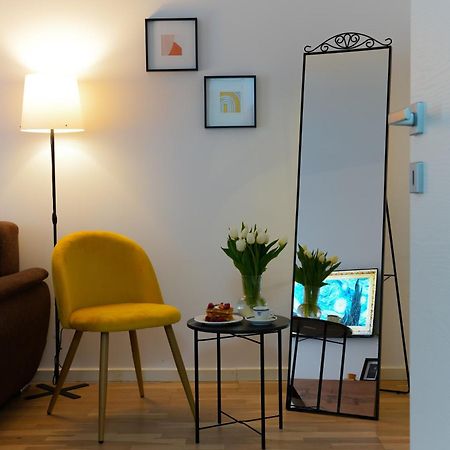Amalia - Quiet 1Br Apartment With Parking & Wi-Fi Bukarest Exterior foto