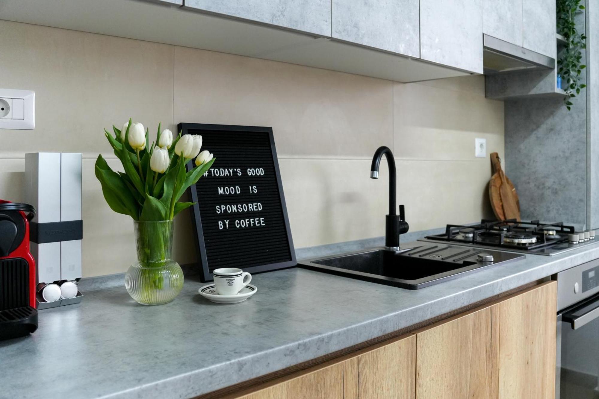 Amalia - Quiet 1Br Apartment With Parking & Wi-Fi Bukarest Exterior foto